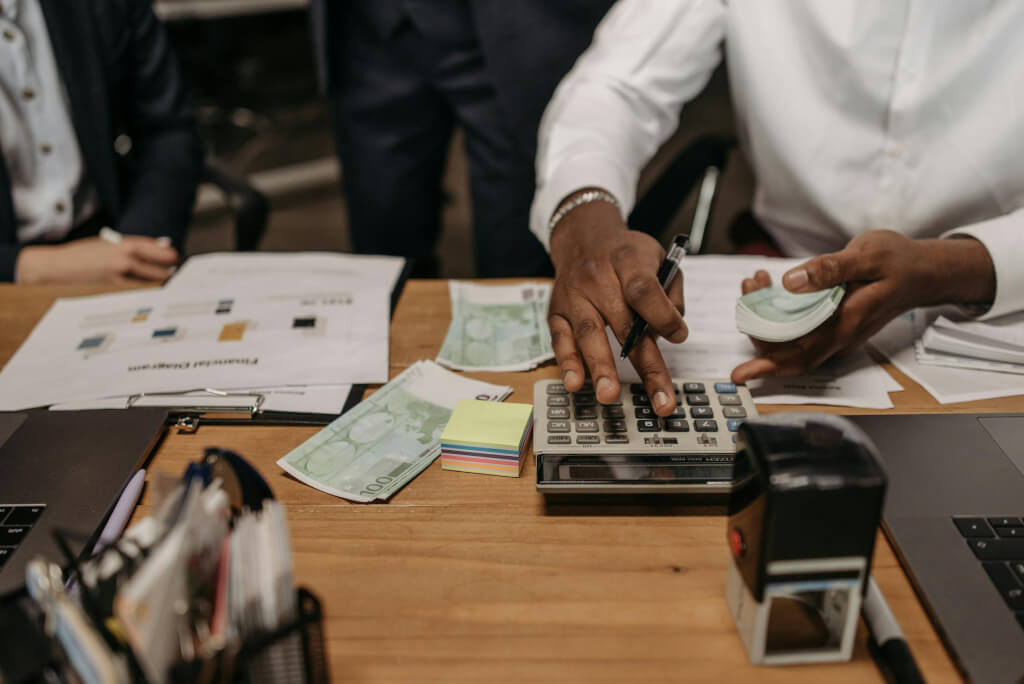 Como Economizar Dinheiro: 10 Dicas Eficazes Para O Seu Bolso